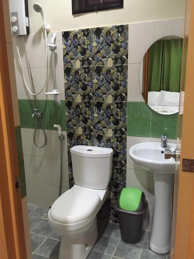 Seascape Lodging House Coron Bagian luar foto